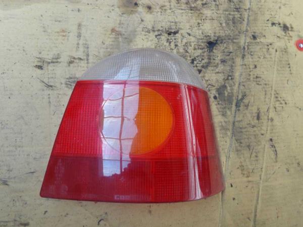 FEU ARRIERE DROIT RENAULT - Vue 1